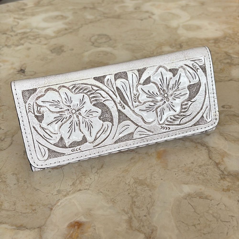 NEW Vintage Tooled Leather Handcrafted Long Wallet